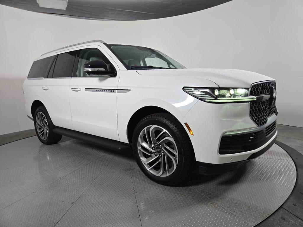 new 2026 Lincoln Navigator car, priced at $98,884