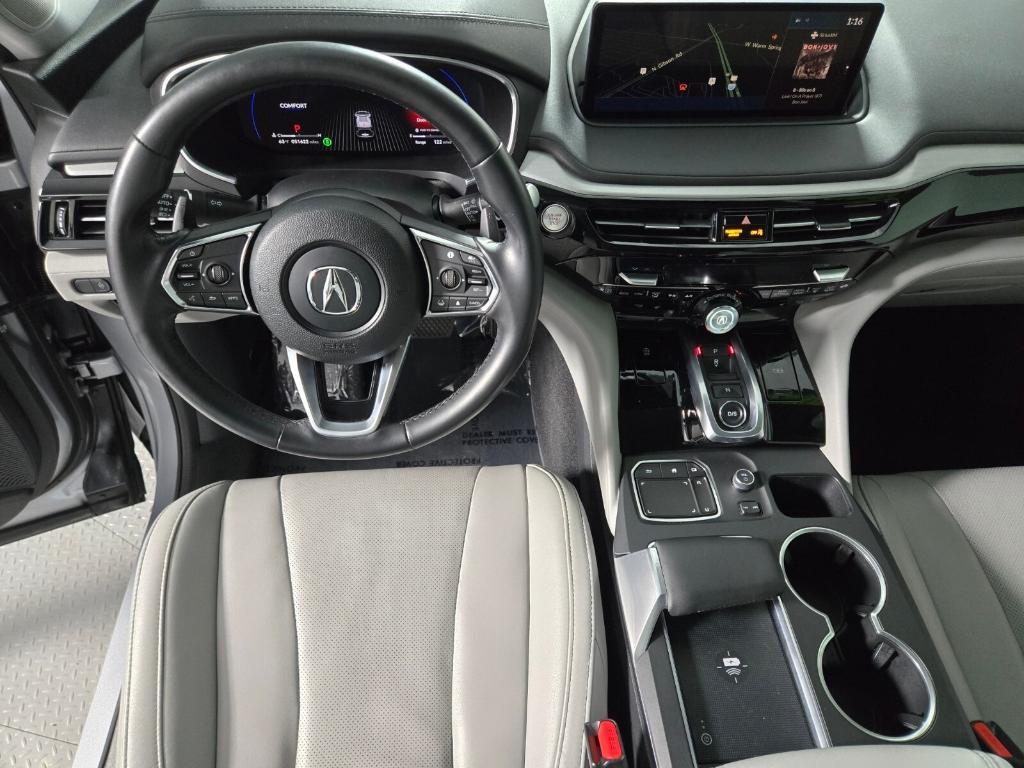 used 2023 Acura MDX car, priced at $34,919