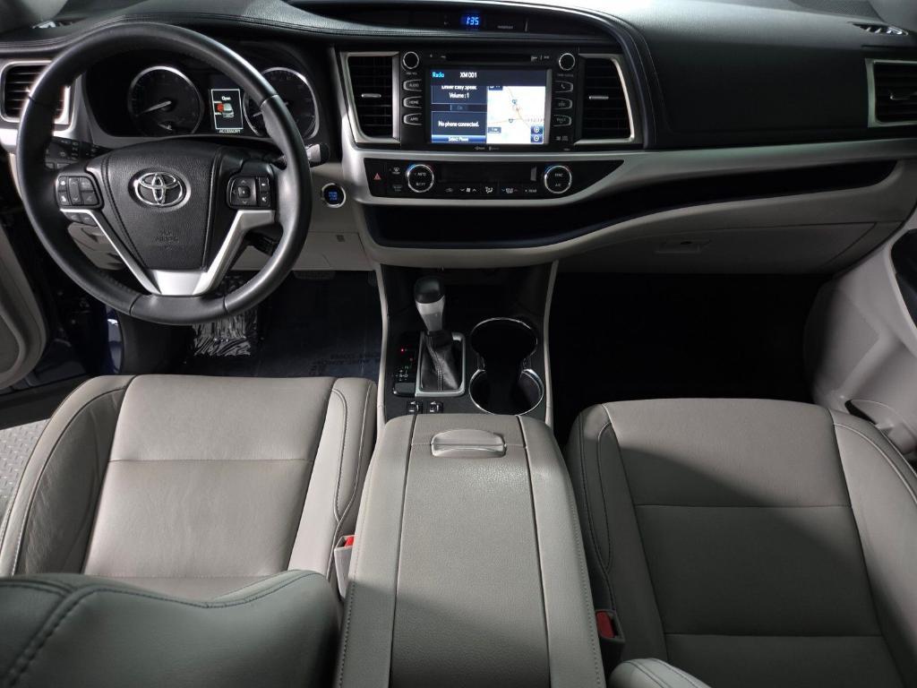 used 2014 Toyota Highlander car, priced at $19,098