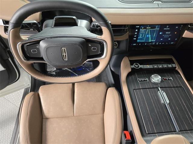 new 2026 Lincoln Navigator L car, priced at $127,880