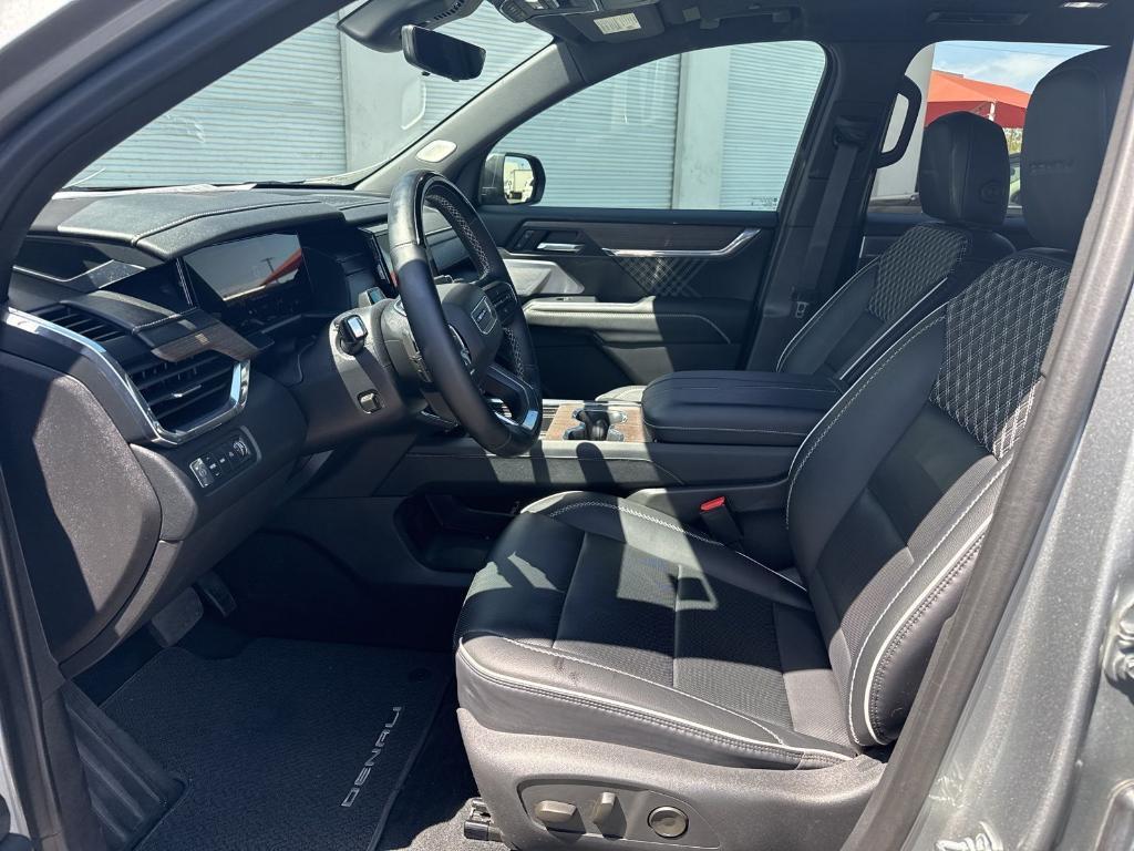 used 2024 GMC Acadia car, priced at $47,606