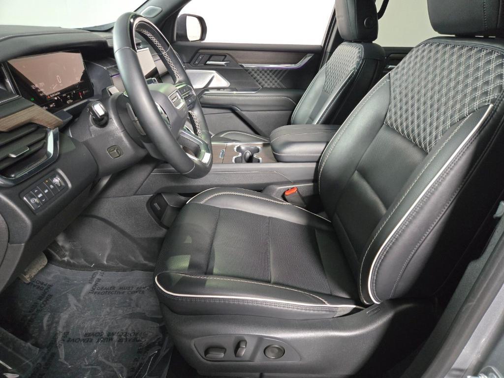 used 2024 GMC Acadia car, priced at $47,606