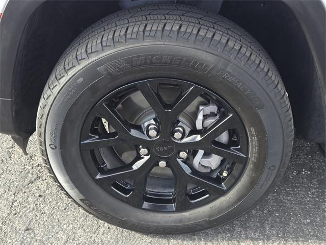 used 2024 Jeep Grand Cherokee L car, priced at $27,899