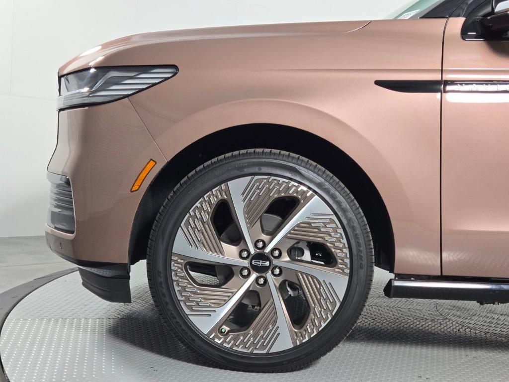 new 2026 Lincoln Navigator L car, priced at $126,189