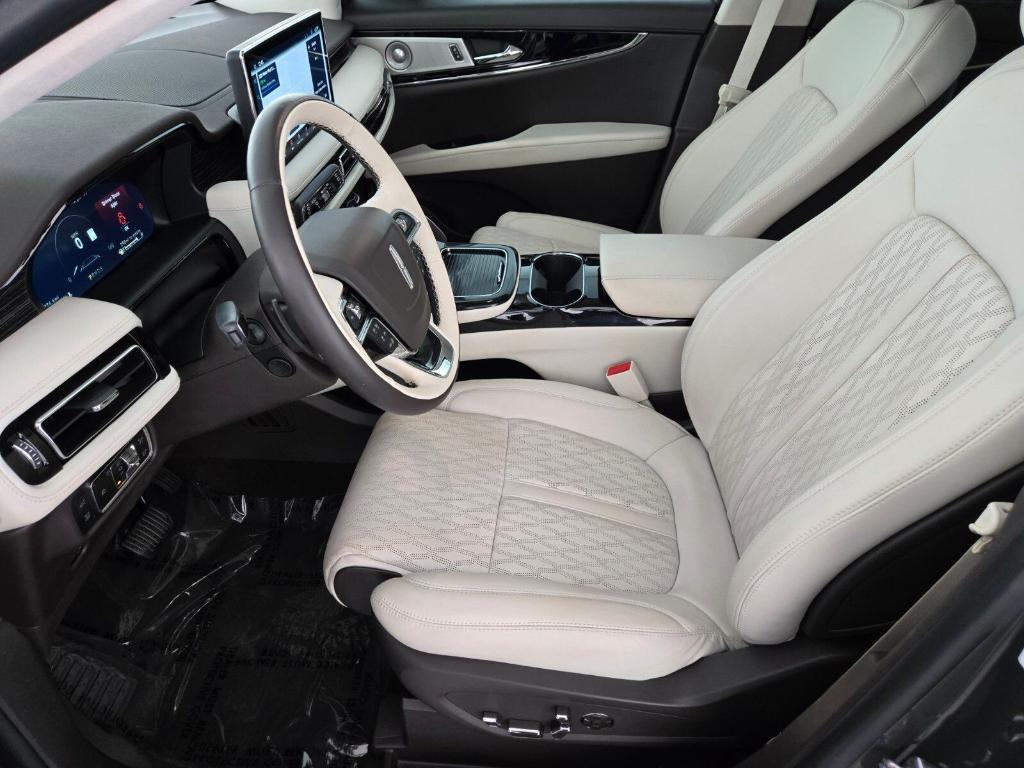 used 2023 Lincoln Nautilus car, priced at $47,658