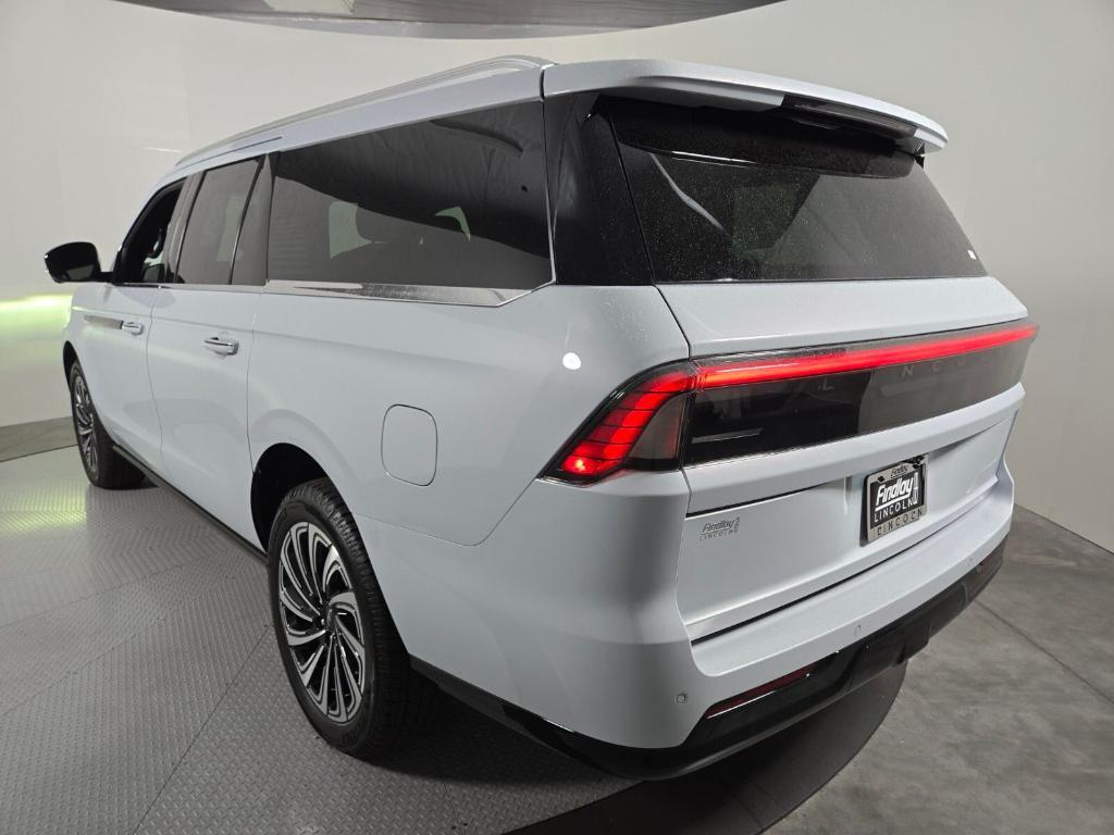 new 2026 Lincoln Navigator L car, priced at $128,909
