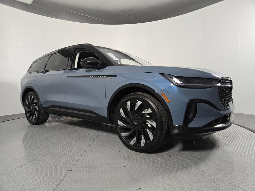 new 2026 Lincoln Nautilus car, priced at $75,259