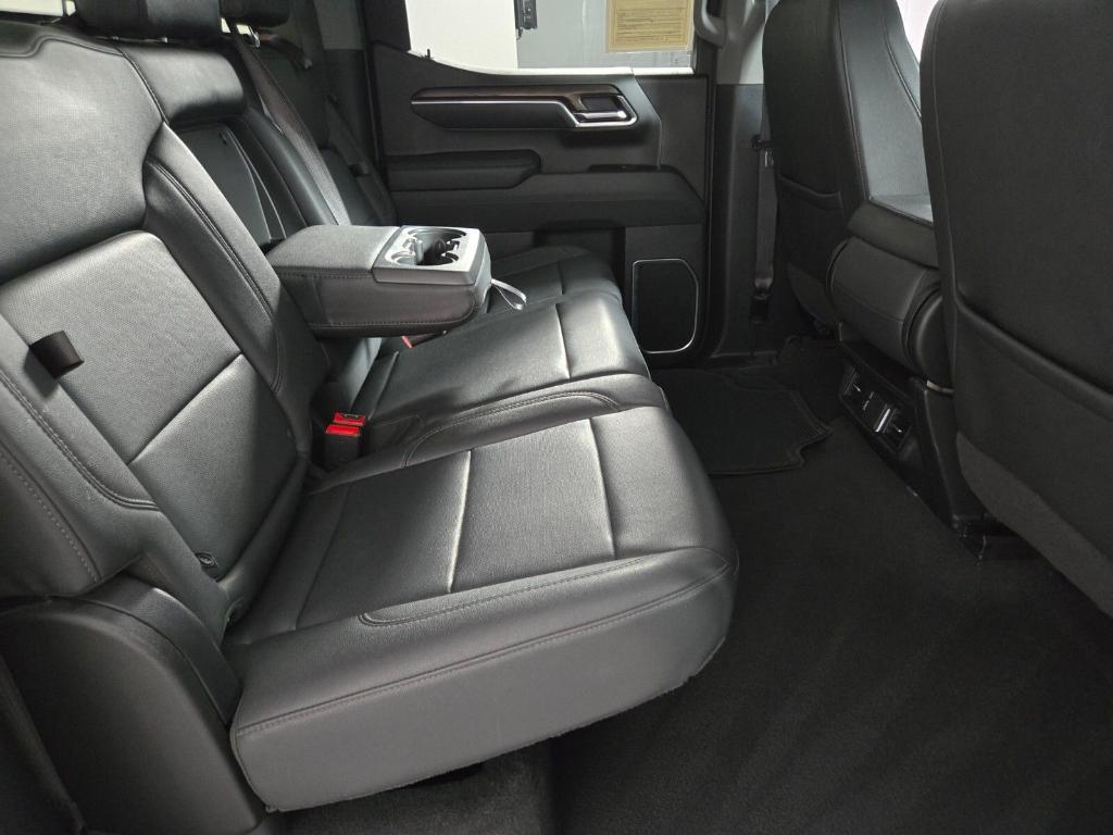 used 2025 GMC Sierra 1500 car, priced at $40,498