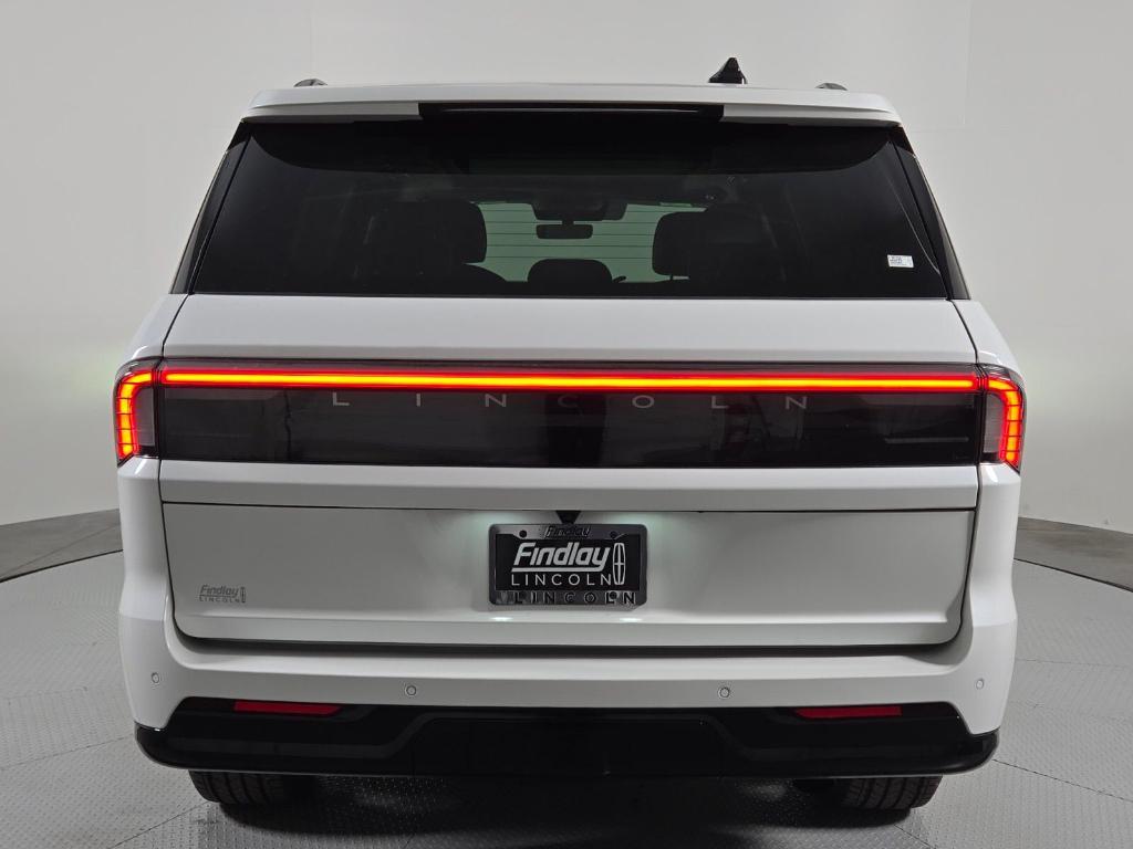 new 2026 Lincoln Navigator car, priced at $107,752