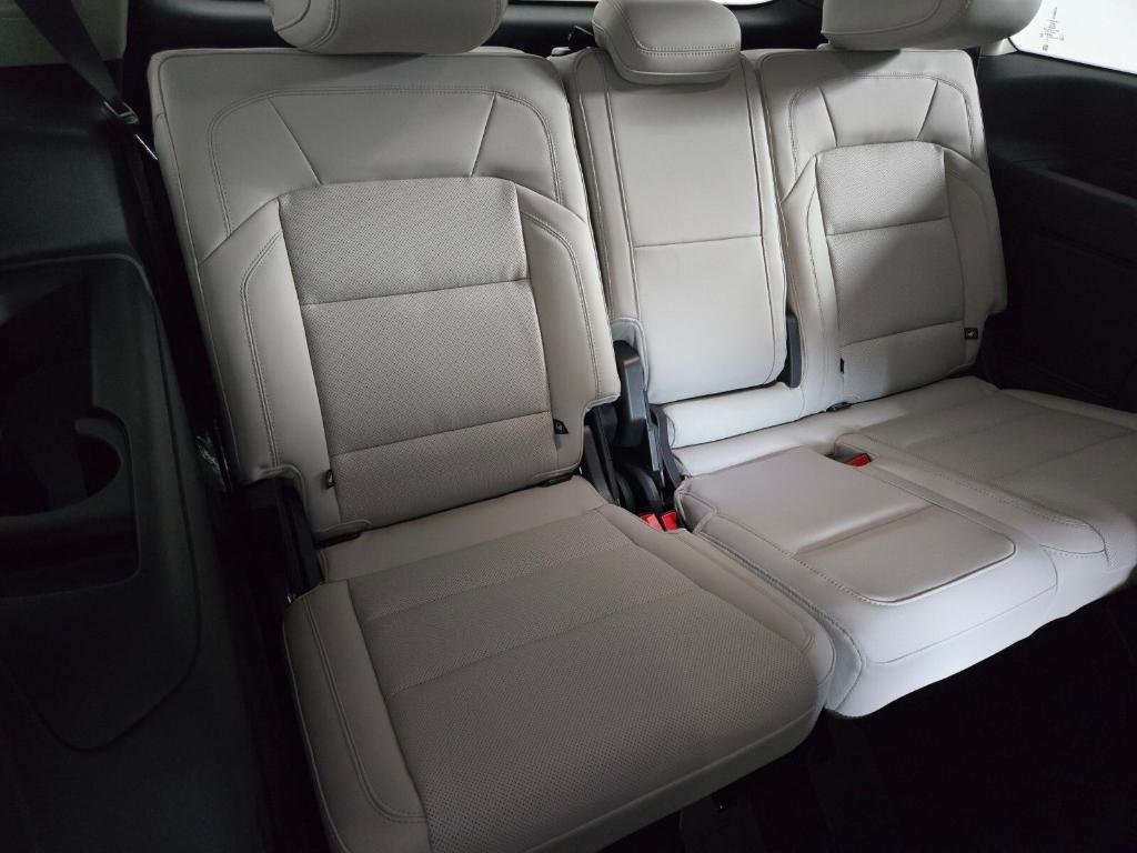 new 2026 Lincoln Navigator car, priced at $107,752