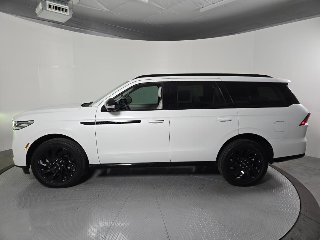 new 2026 Lincoln Navigator car, priced at $99,327