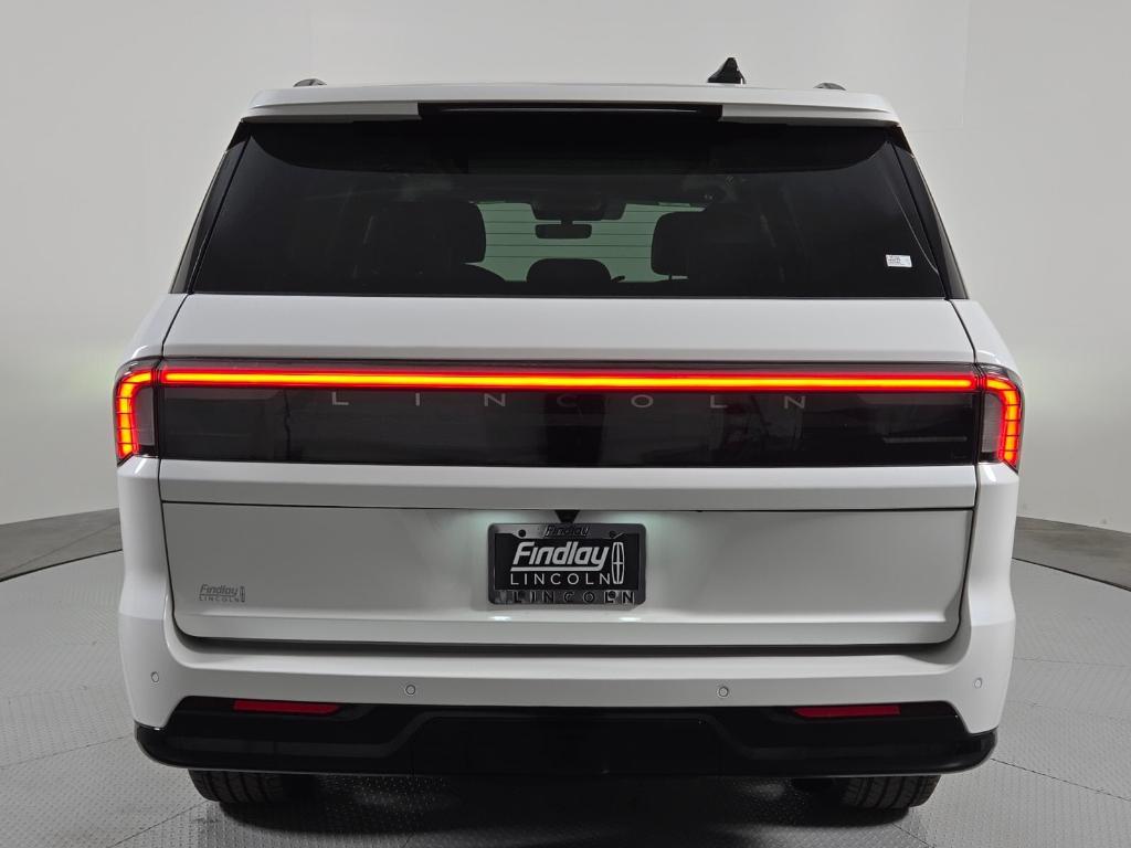 new 2026 Lincoln Navigator car, priced at $99,327