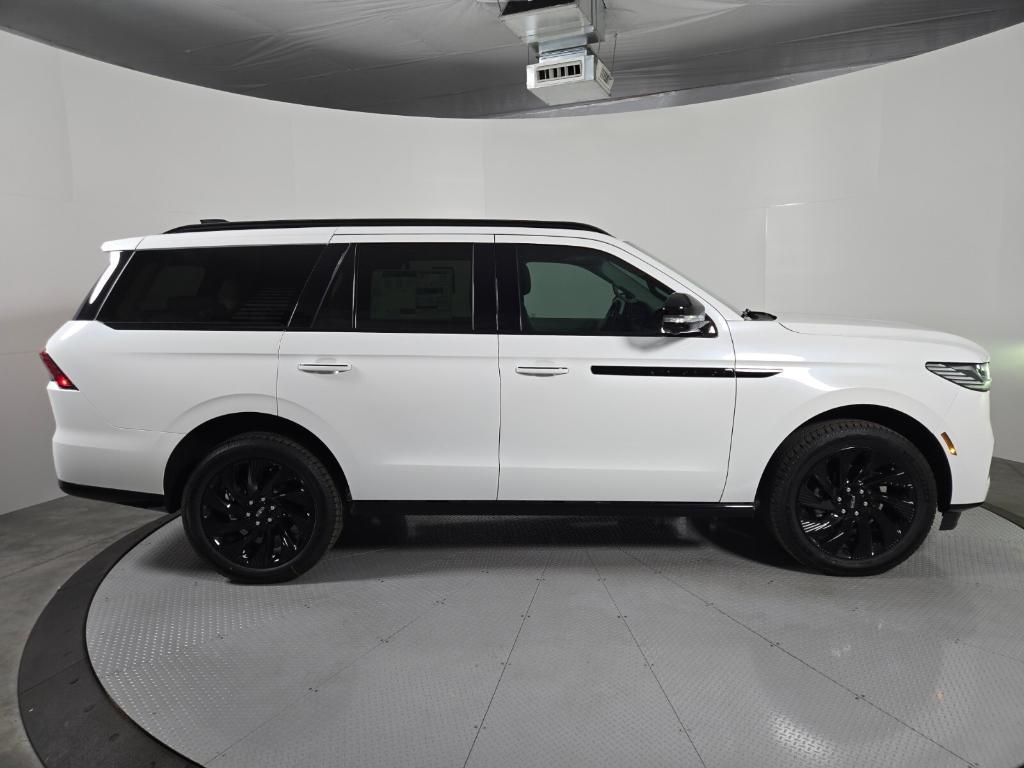 new 2026 Lincoln Navigator car, priced at $99,327