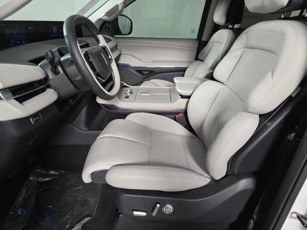 new 2026 Lincoln Navigator car, priced at $107,752