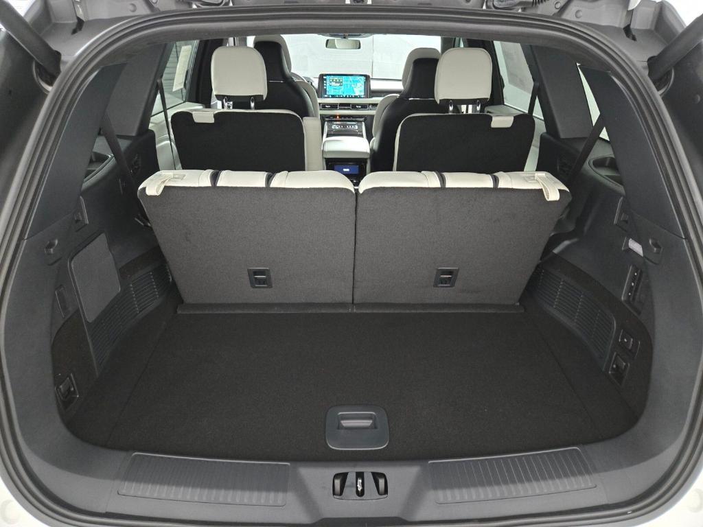 new 2026 Lincoln Aviator car, priced at $84,771