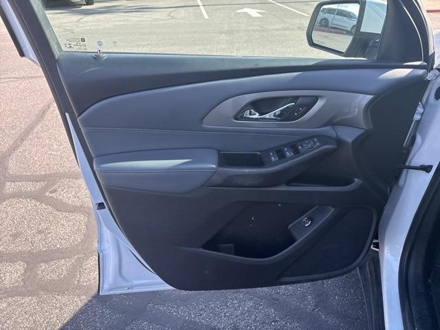 used 2021 Chevrolet Traverse car, priced at $20,680