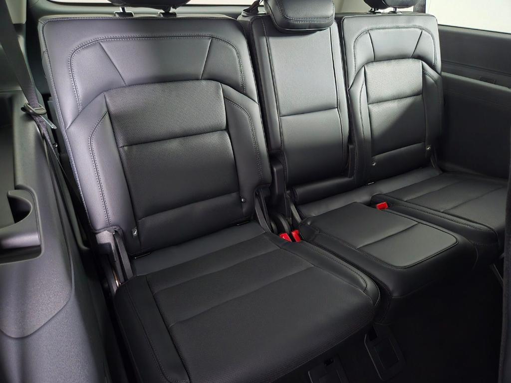 new 2026 Lincoln Navigator car, priced at $90,786