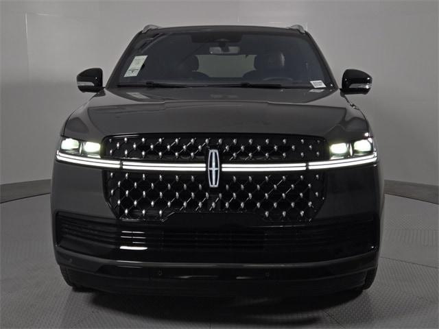 new 2025 Lincoln Navigator car, priced at $115,511