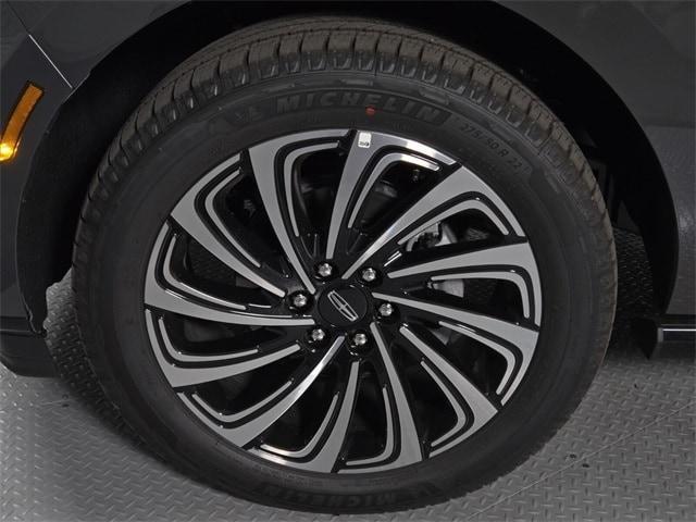 new 2025 Lincoln Navigator car, priced at $115,511