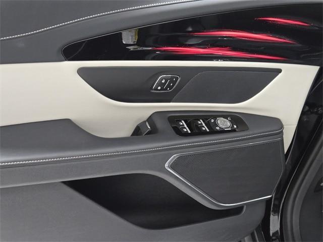 used 2024 Lincoln Nautilus car, priced at $40,840