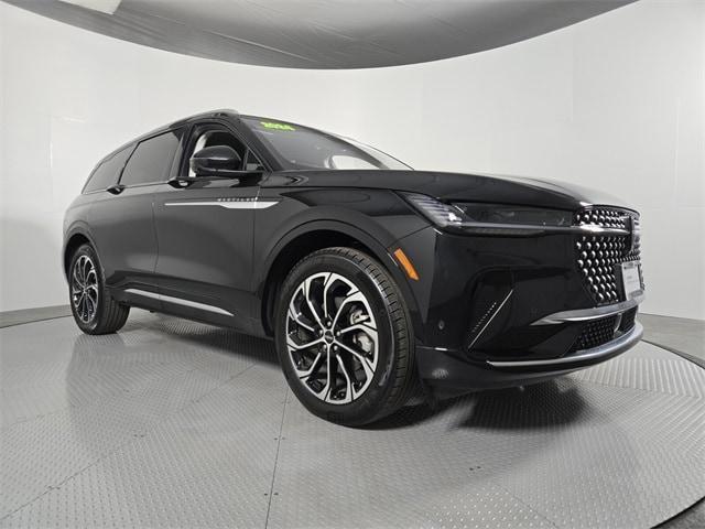 used 2024 Lincoln Nautilus car, priced at $40,840