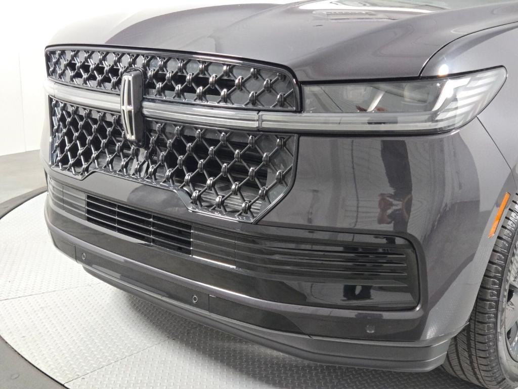 new 2026 Lincoln Navigator L car, priced at $109,860