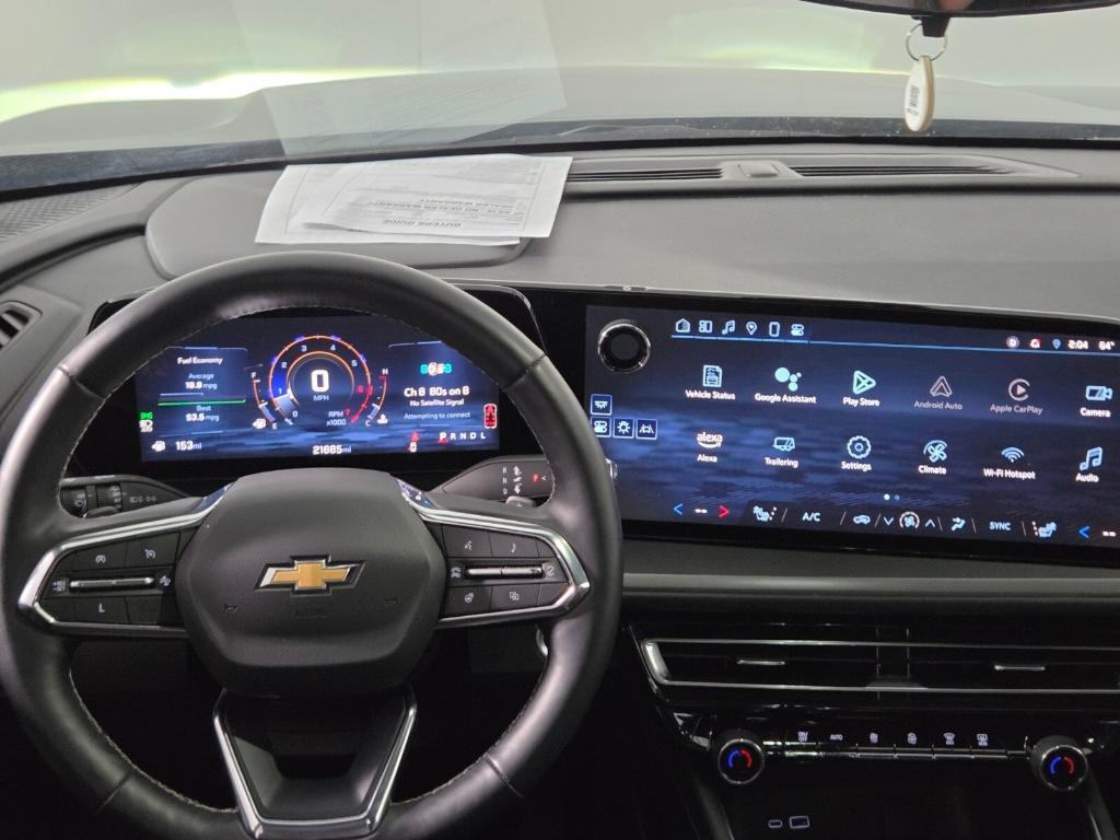 used 2025 Chevrolet Traverse car, priced at $34,929