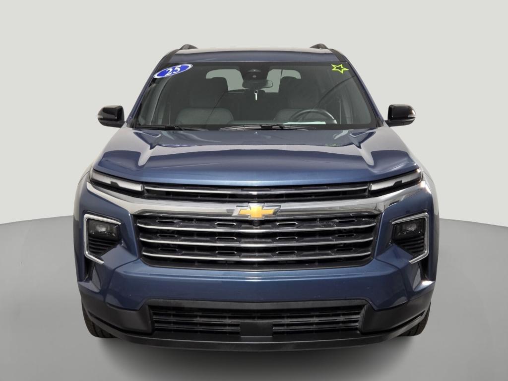 used 2025 Chevrolet Traverse car, priced at $34,929