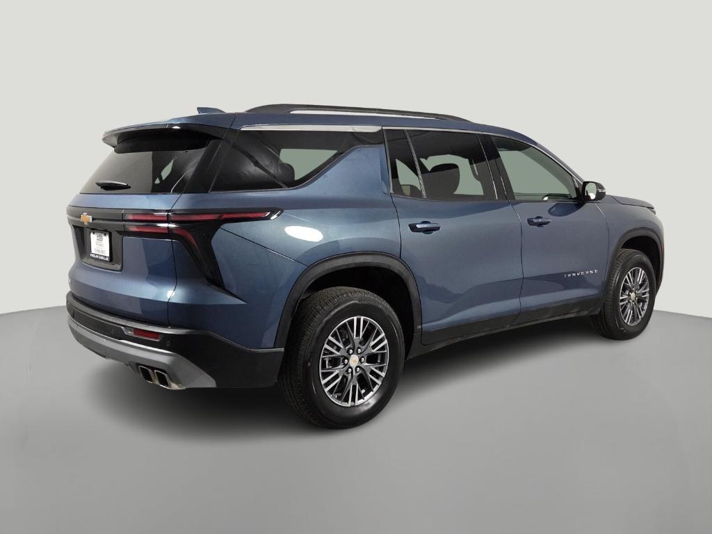 used 2025 Chevrolet Traverse car, priced at $34,929