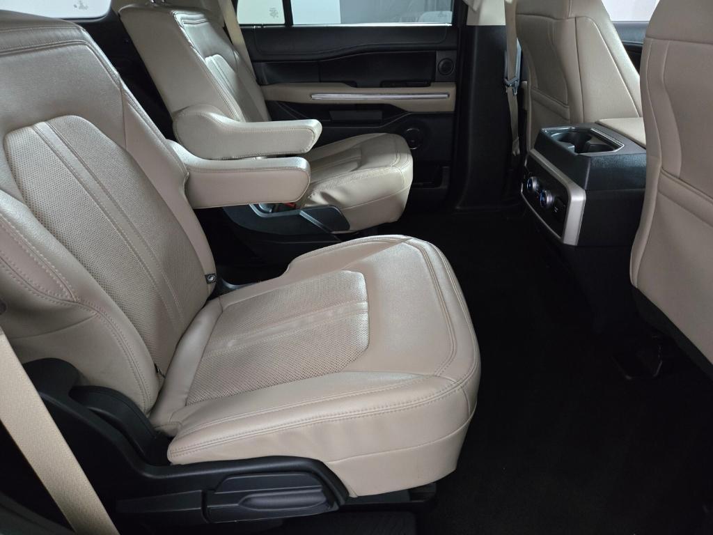 used 2023 Ford Expedition car, priced at $40,096