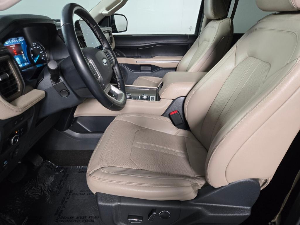 used 2023 Ford Expedition car, priced at $40,096