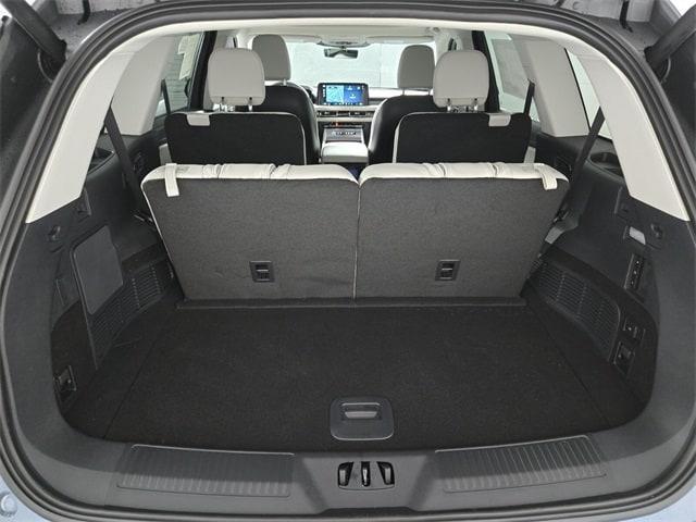 new 2026 Lincoln Aviator car, priced at $62,257