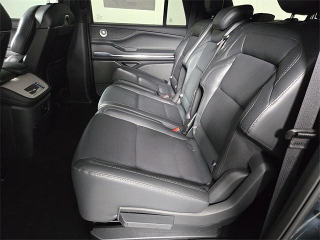 new 2026 Lincoln Navigator L car, priced at $111,464