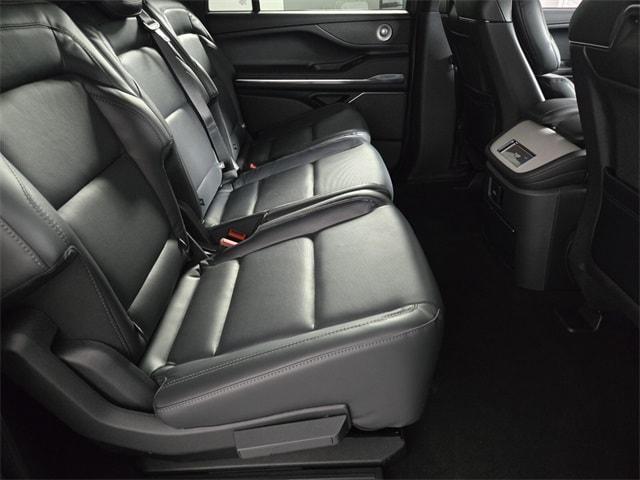 new 2026 Lincoln Navigator L car, priced at $111,464