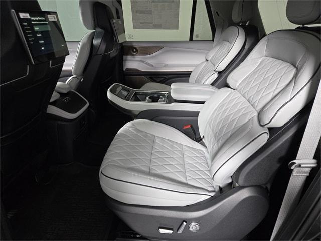new 2025 Lincoln Navigator L car, priced at $130,103