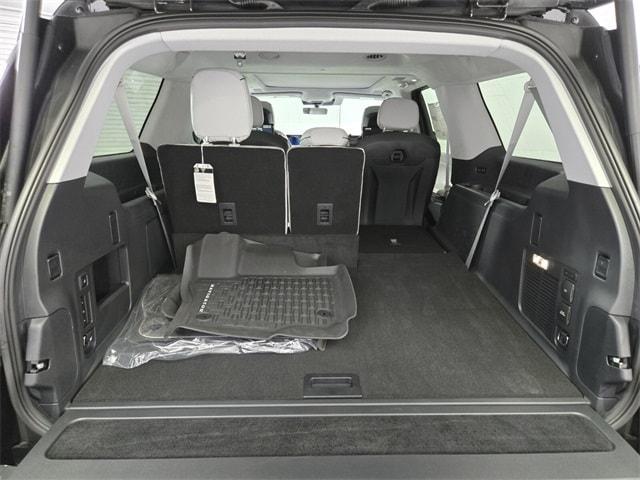 new 2025 Lincoln Navigator L car, priced at $130,103