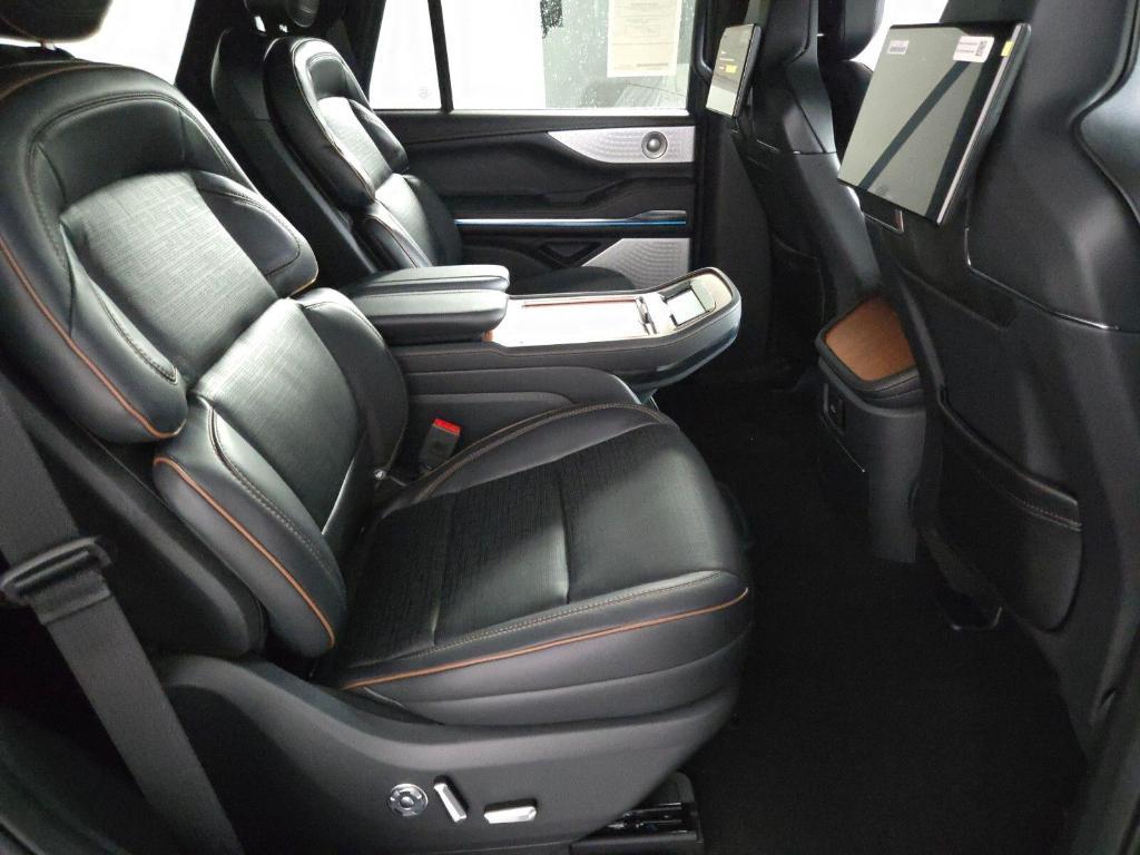 new 2026 Lincoln Navigator car, priced at $130,749