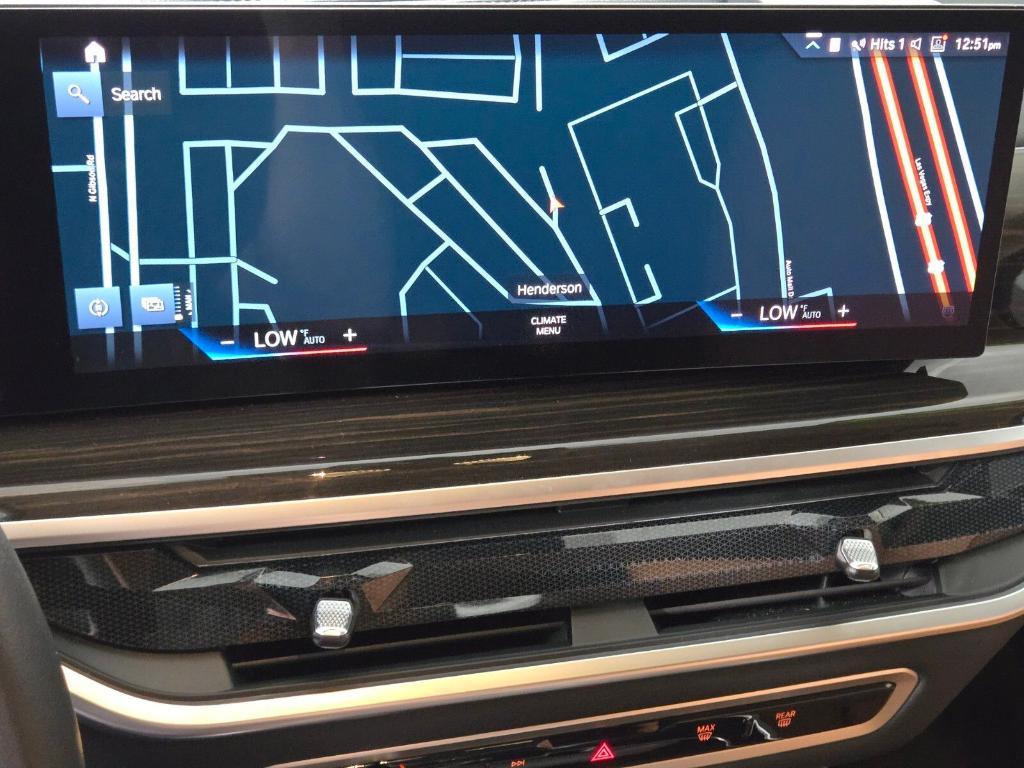 BMW X7 view 25