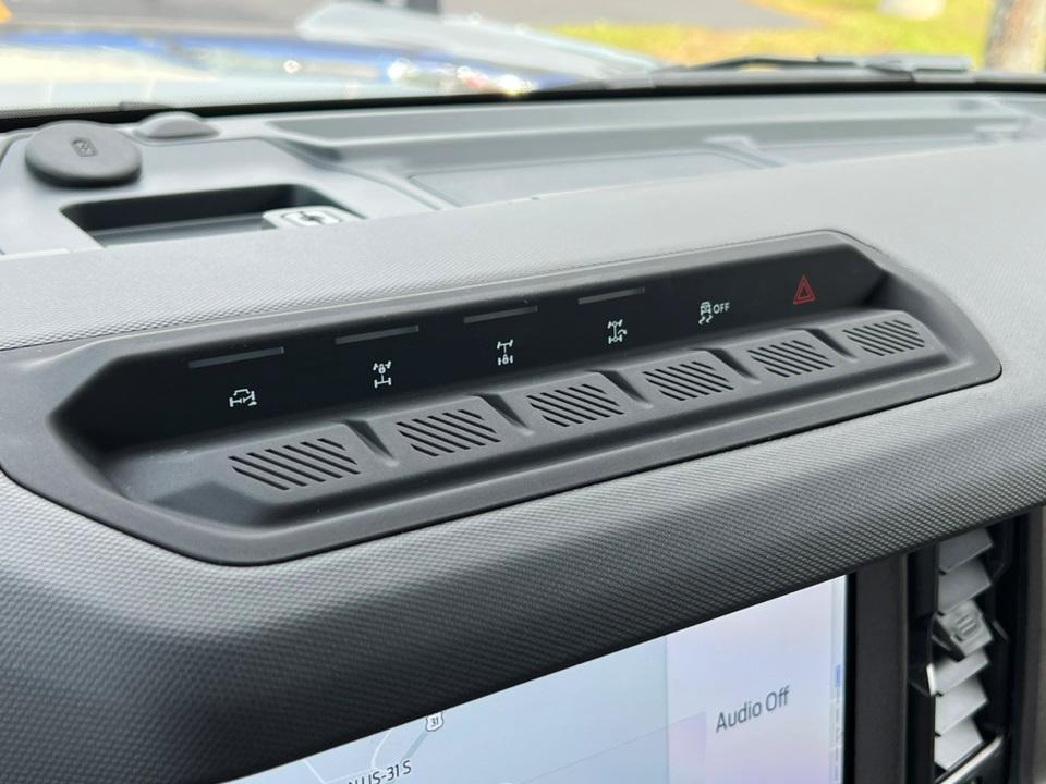 new 2025 Ford Bronco car, priced at $59,677