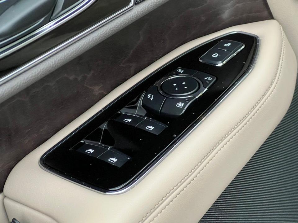 used 2024 Lincoln Navigator L car, priced at $66,274