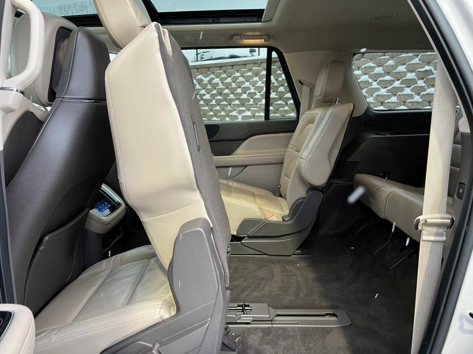 used 2024 Lincoln Navigator L car, priced at $66,274