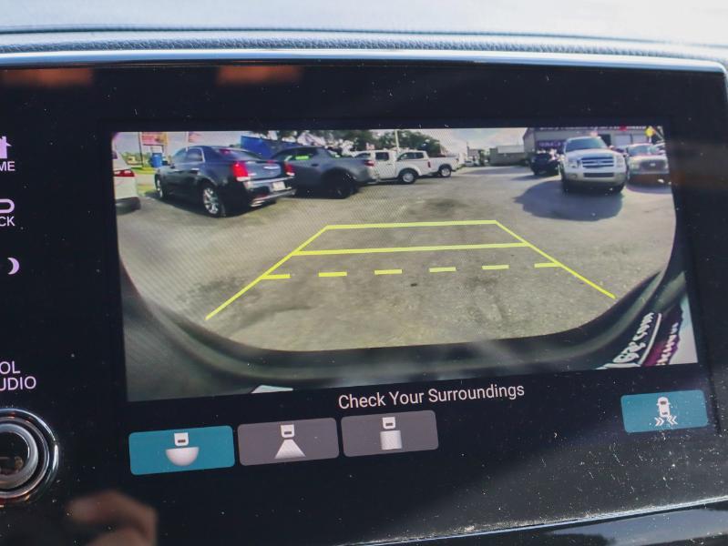 used 2022 Honda Pilot car, priced at $25,880