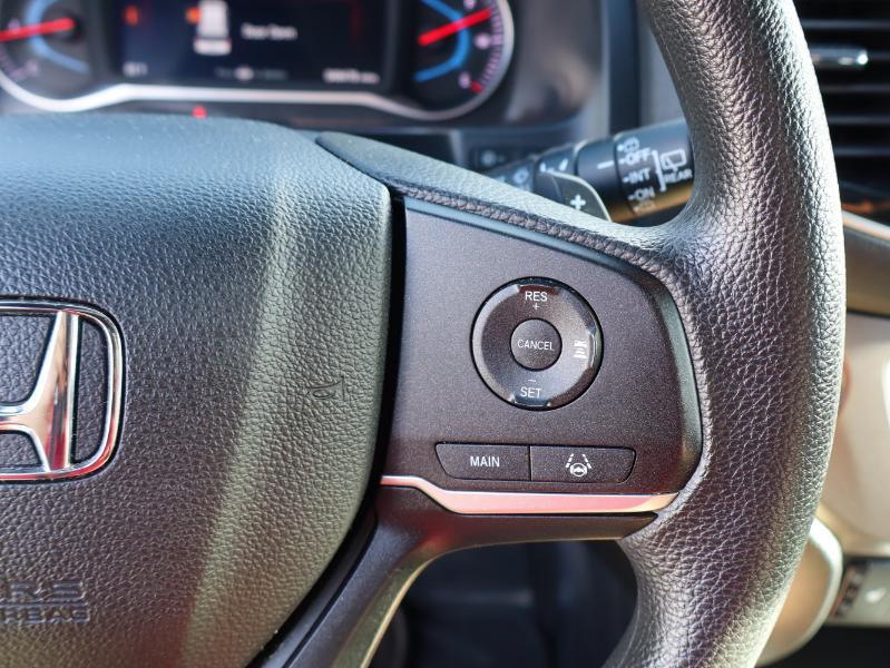 used 2022 Honda Pilot car, priced at $25,880