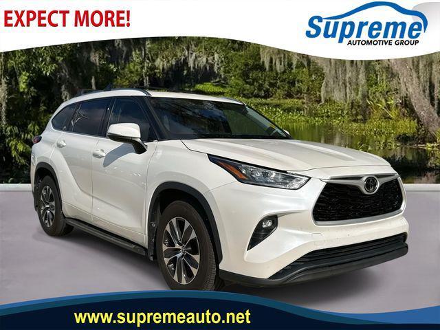 used 2020 Toyota Highlander car, priced at $26,990