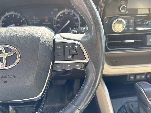 used 2020 Toyota Highlander car, priced at $26,990