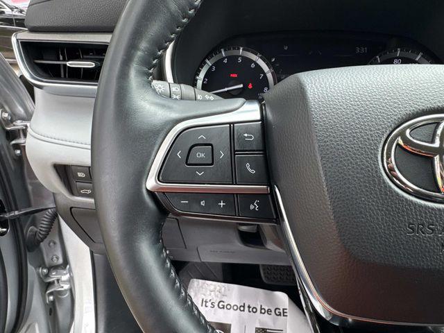 used 2021 Toyota Highlander car, priced at $35,750