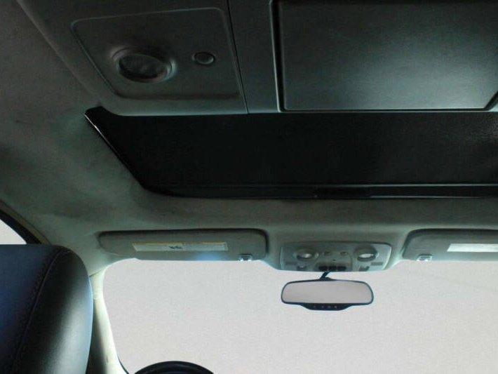 used 2009 Chevrolet Traverse car, priced at $3,400