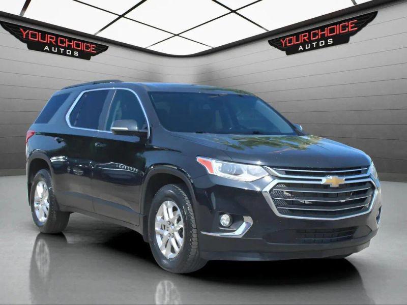 used 2020 Chevrolet Traverse car, priced at $17,999