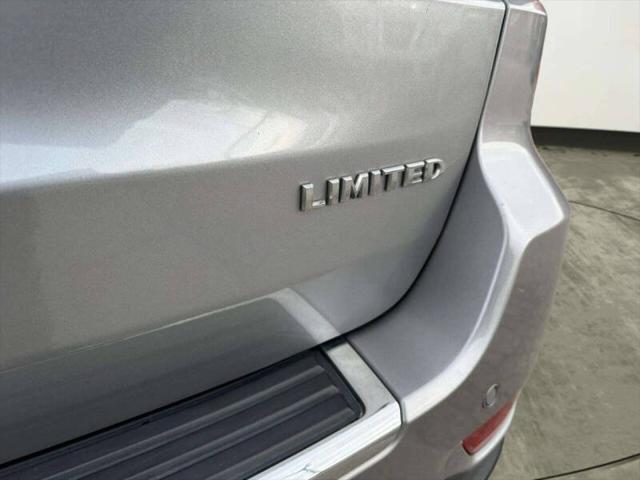 used 2018 Jeep Grand Cherokee car, priced at $15,999