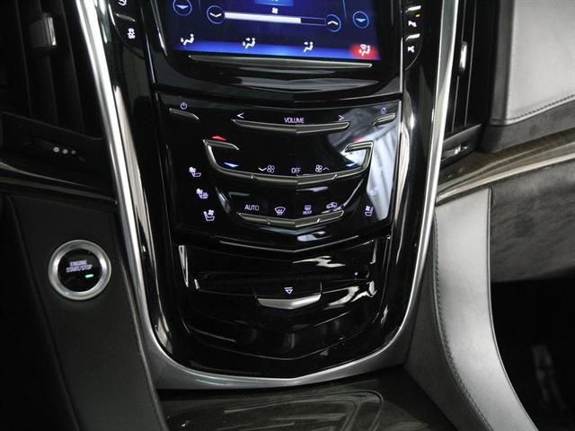 used 2020 Cadillac Escalade ESV car, priced at $36,495